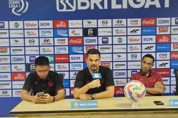 Persija Tampil Tanpa 'Ritme' Jelas Menurut Pena di Babak Pertama