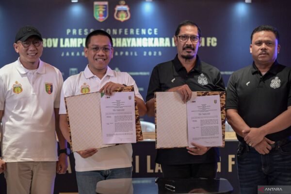 Tujuh Klub, Termasuk Bhayangkara dan Persikas, Ganti Nama dan Domisili