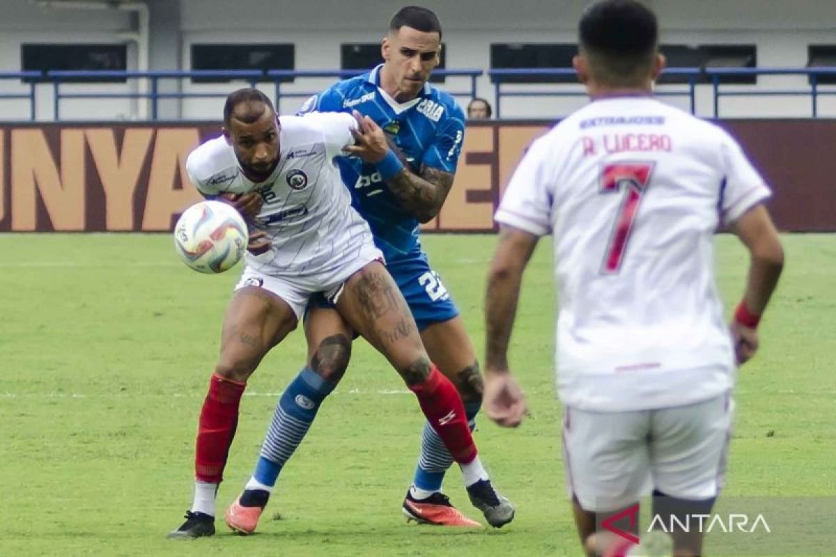 Super League Schedule: Arema Hosts Persib, Persija Faces PSM