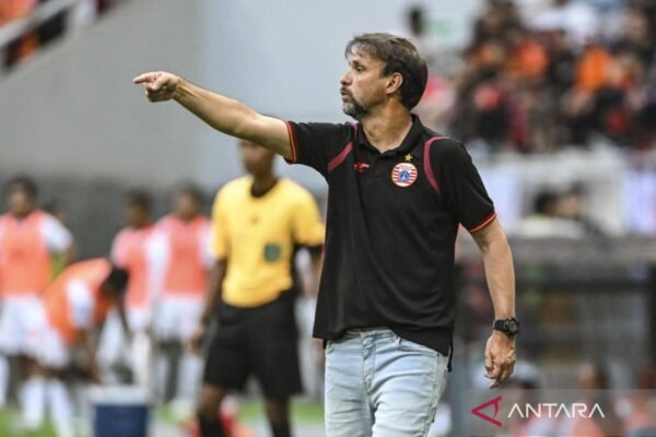 Souza dan Cardoso Menyesalkan Laga Kontra Dewa Tanpa Kehadiran Penonton