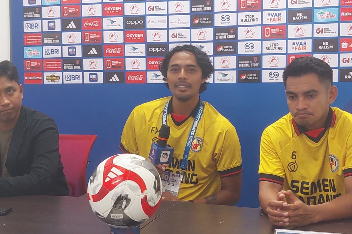 Pelatih Semen Padang Merasa Kecewa atas Kekalahan Tipis dari Malut United