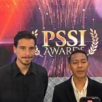 Thom Haye Siap Dilatih Siapa Saja di Timnas Indonesia" 

atau 

"Thom Haye: Terbuka untuk Dilatih oleh Siapa Pun di Timnas Indonesia" 

atau 

"Thom Haye: Komitmen untuk Timnas Indonesia, Siap Dilatih Siapa Saja" 

Apakah ada yang ingin Anda ubah atau tambahkan?